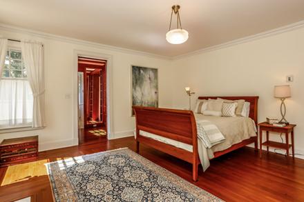 8 Prospect Avenue
