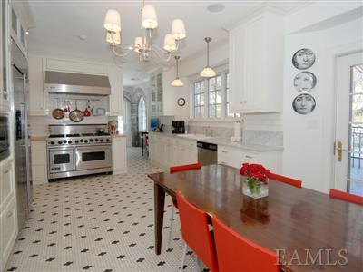 7 Glenn Rd