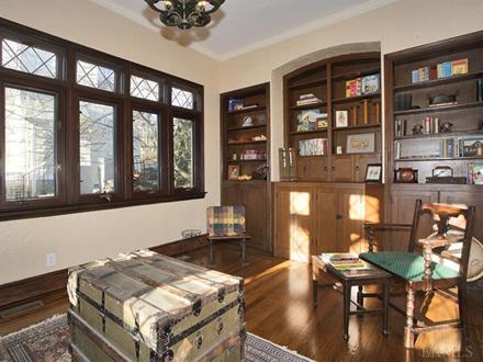 8 Normandy Road