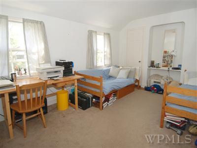 8 Locust Ridge Road