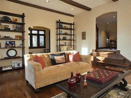 8 Normandy Road
