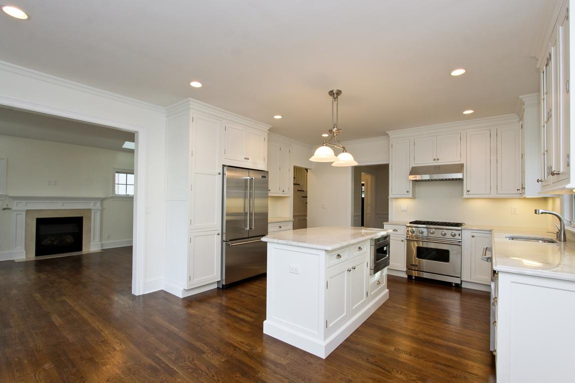 7 Byron Ln