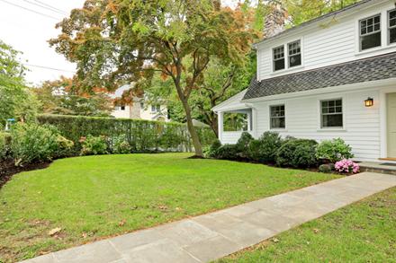 72 N Chatsworth Ave