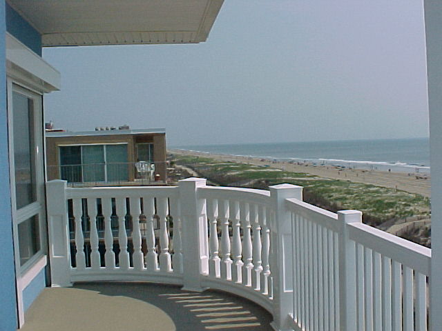 401 Carly E Condominium