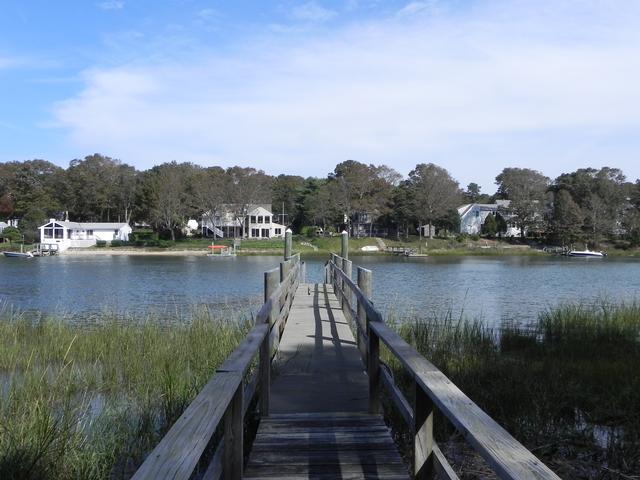 Salt Waterfront Cape is only a short boat trip to Martha