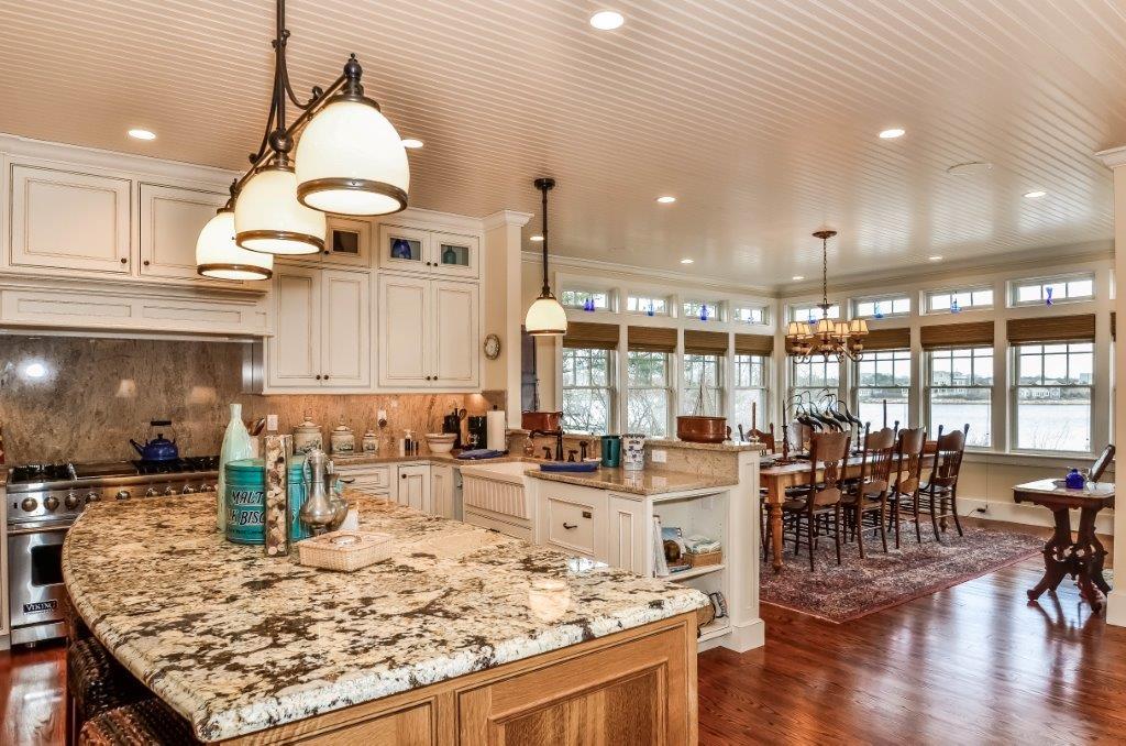 6 Yacht Club Rd