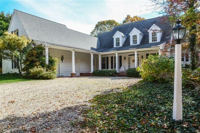 Spectacular pond front Contemporary with water views, in Sippewissett, close to beaches and Woods Hole. Open plan first floor includes kitchen, sunfilled living and dining rooms, entertainment room, and master suite with full bath and office. Includes hardwood and tile floors, granite counters, vaulted ceilings, and pond views. Private setting, great for swimming and kayaking, and more!