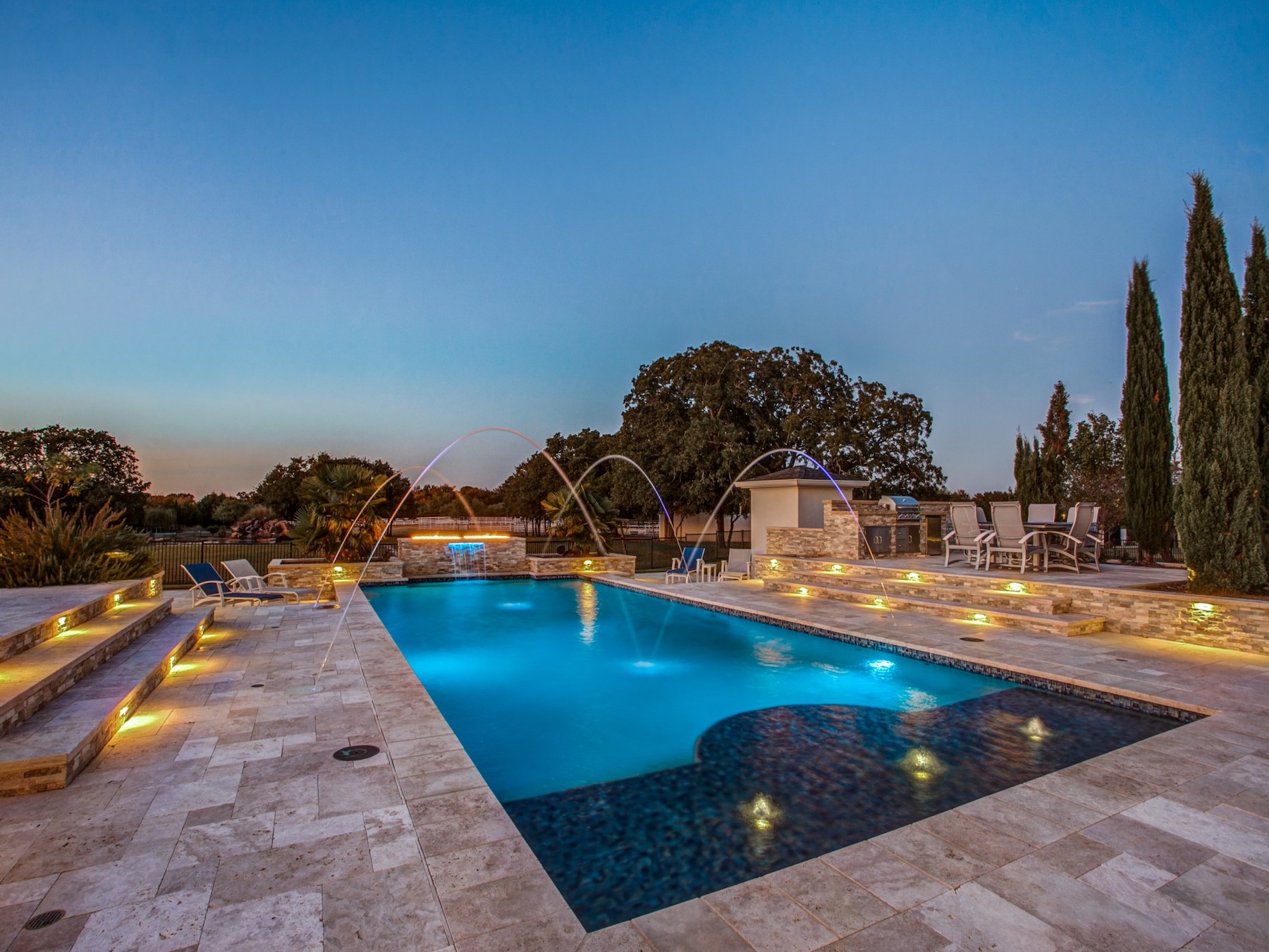 7601  Sierra Lane