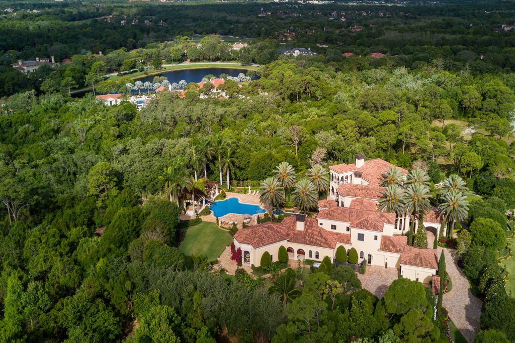 161 Bear's Club Dr.