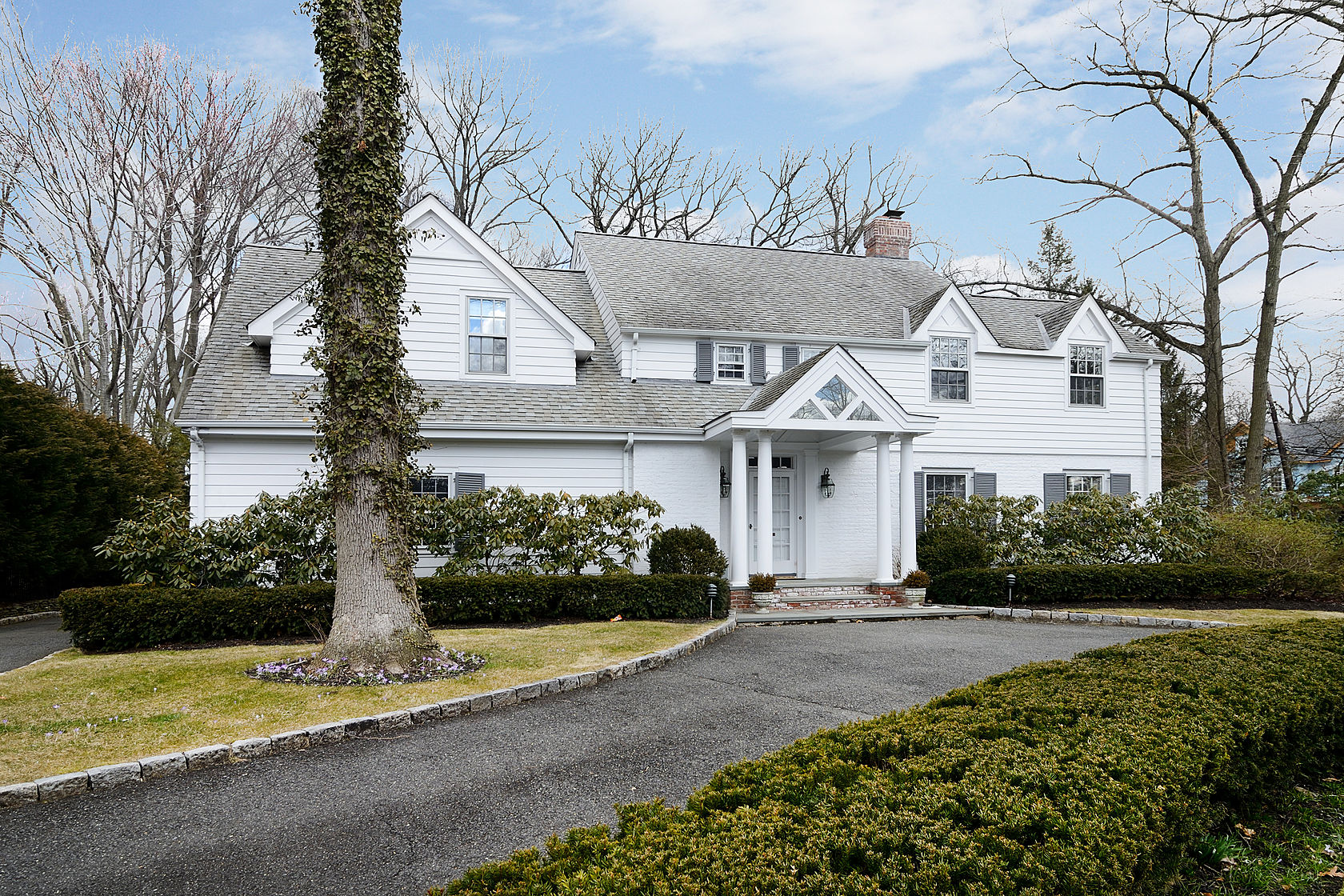 45 Forest Rd