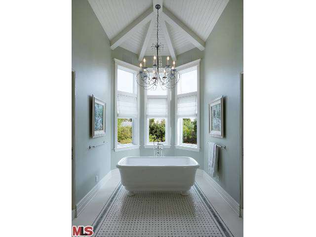 312 South Burlingame