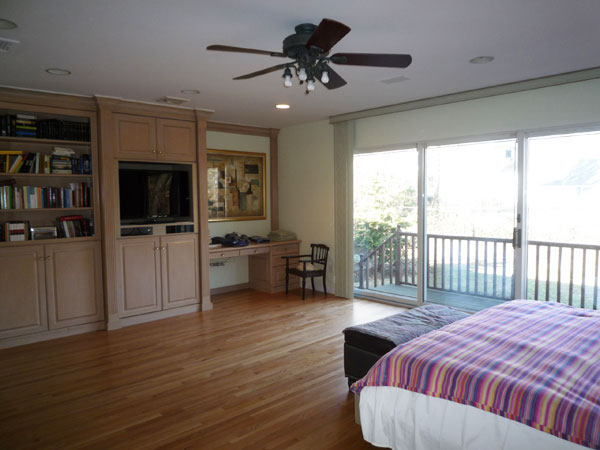 165 Dolphin Drive