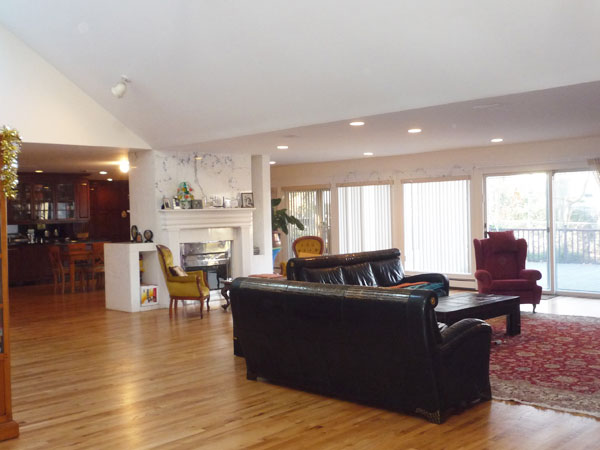 165 Dolphin Drive