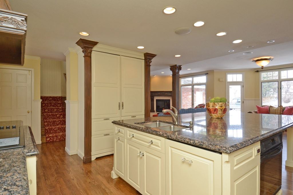 901 E Chestnut Trail
