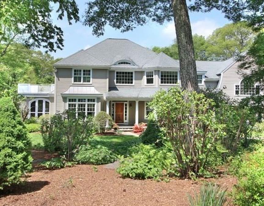 11 Stratford Way