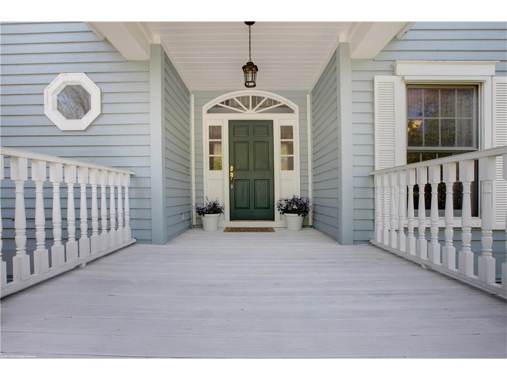 1270 SE MACARTHUR