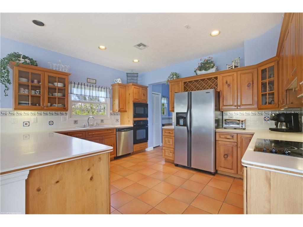 1270 SE MACARTHUR