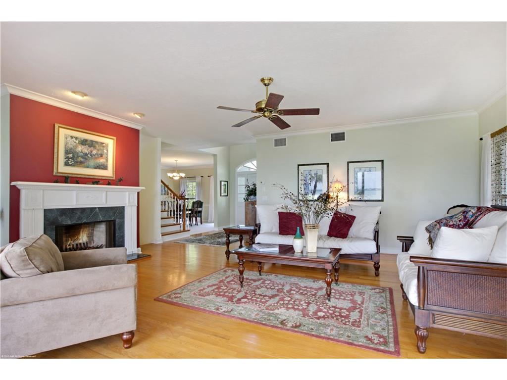 1270 SE MACARTHUR