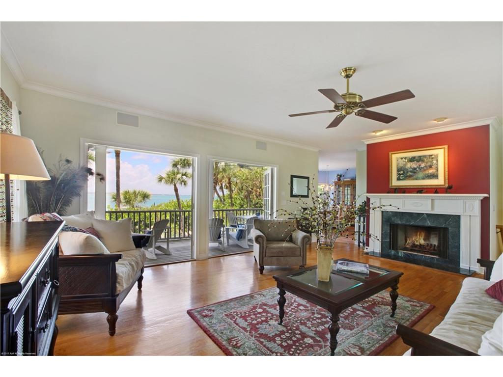 1270 SE MACARTHUR