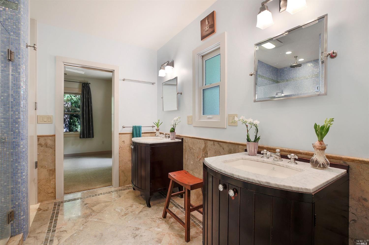 2515 Bohemian Highway