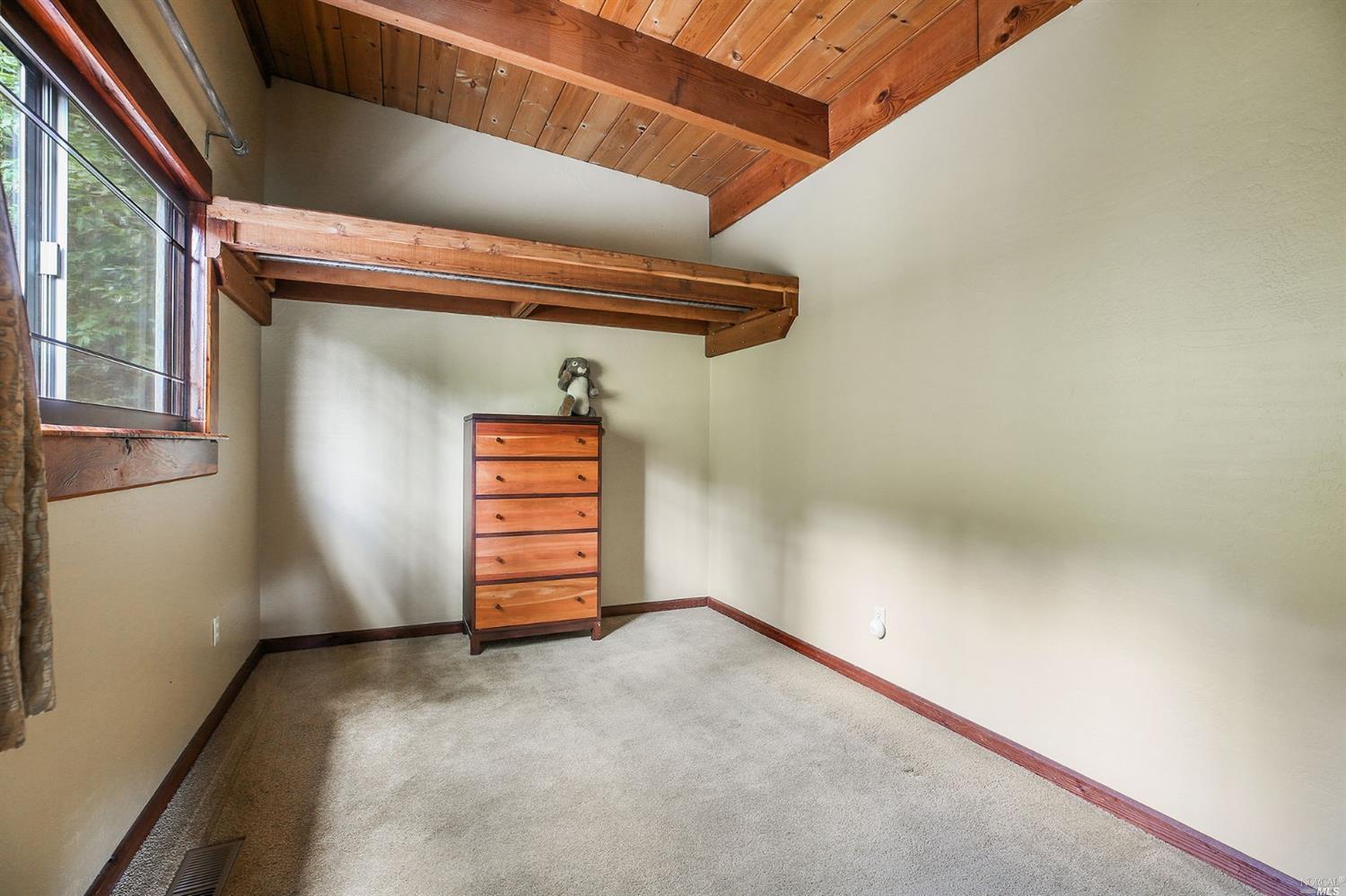 2515 Bohemian Highway