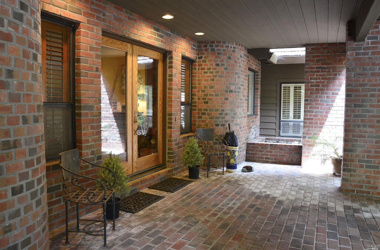 1350 White Oak Drive
