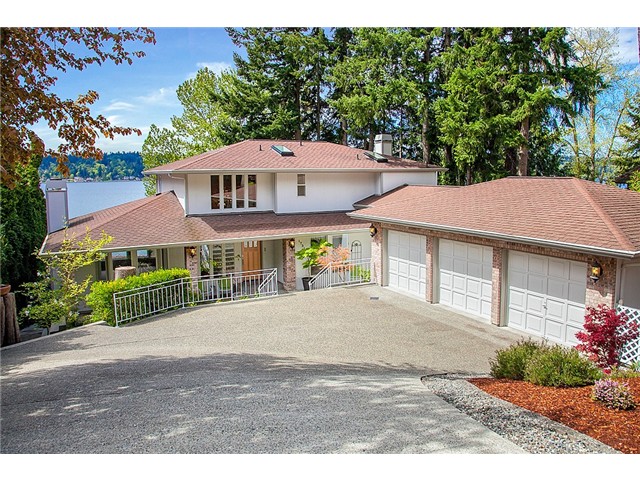 1731 E Lake Sammamish Place SE