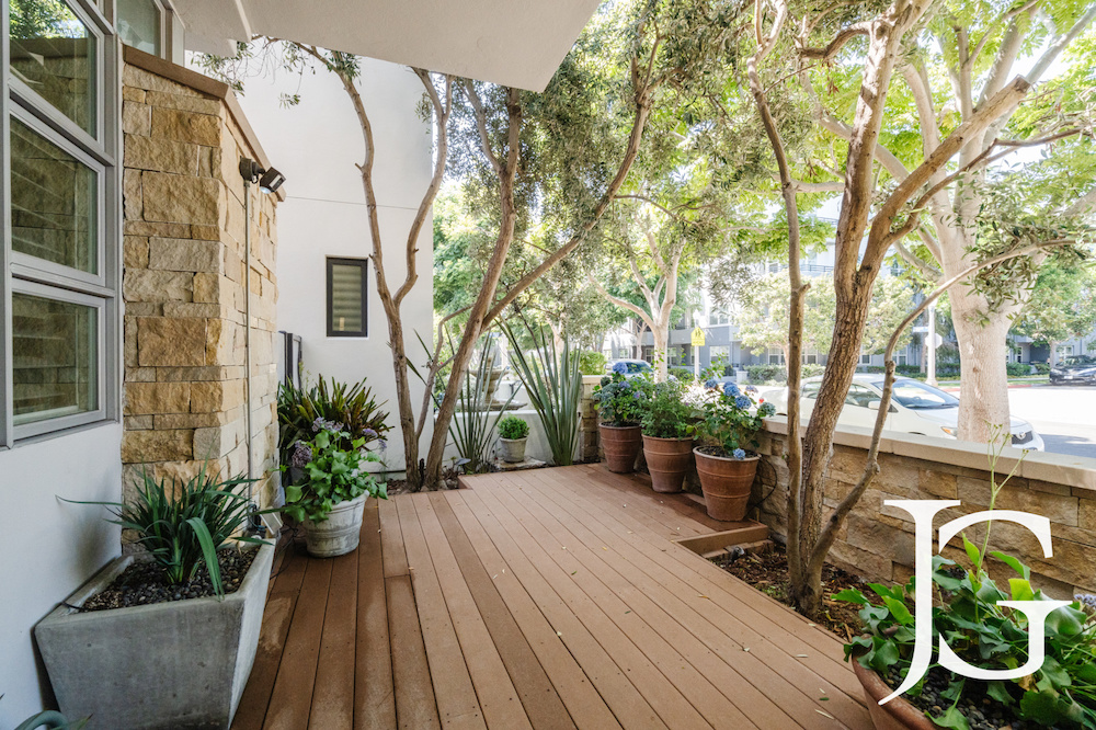 6336 Seawalk Drive