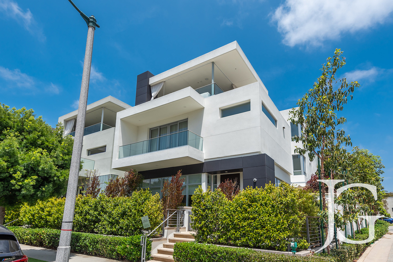 5924 Village Drive