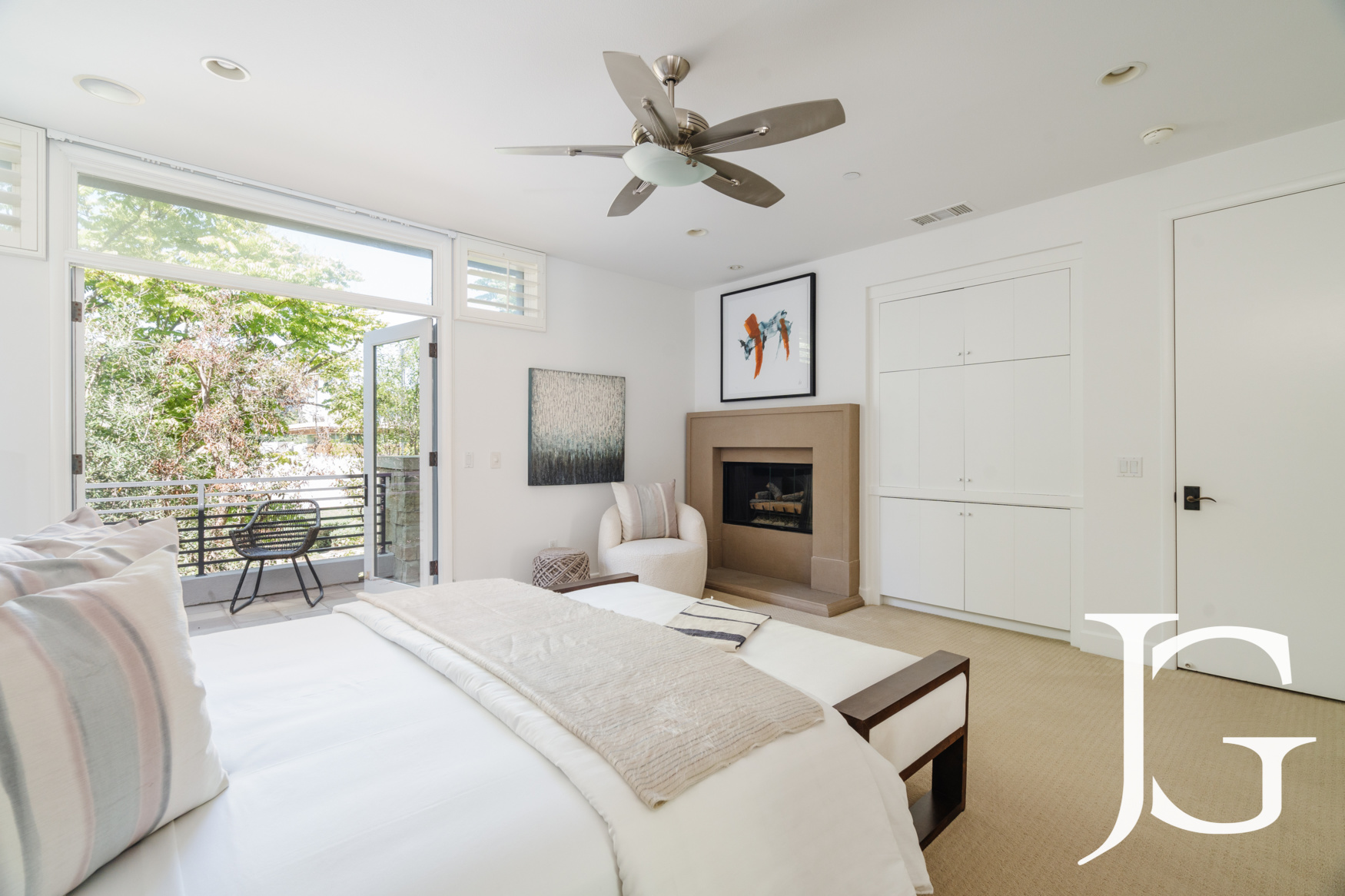 6336 Seawalk Drive