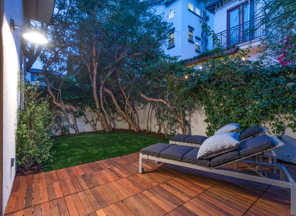 5742 Kiyot Way