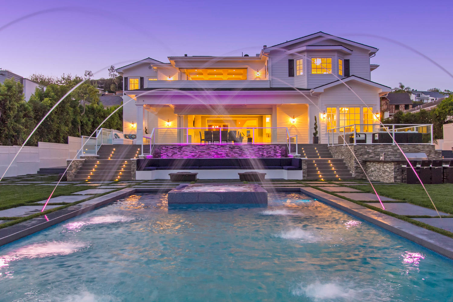 1630 Amalfi Drive