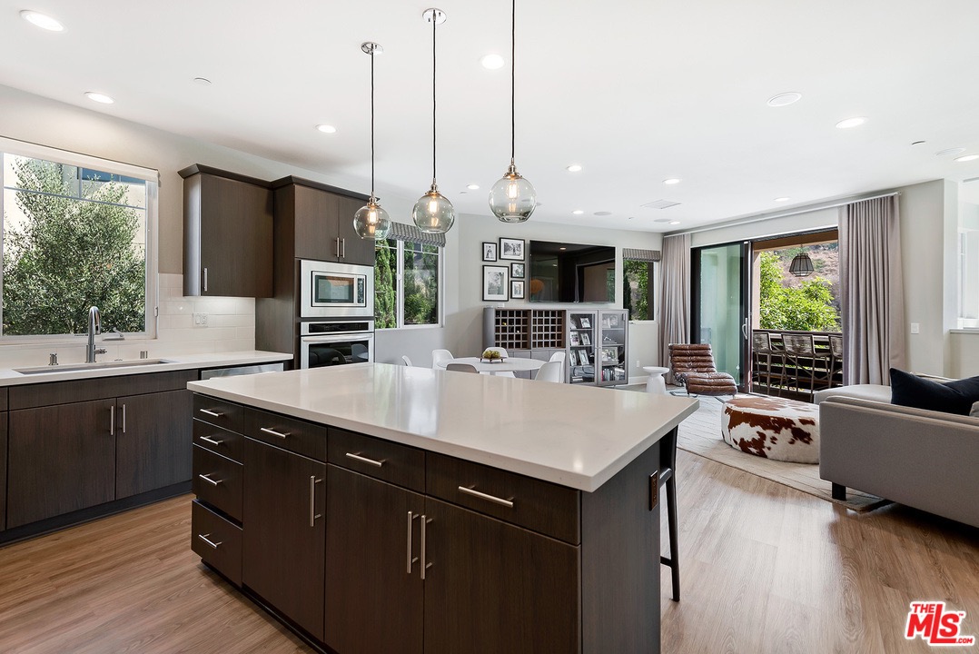 12856 S Seaglass Circle