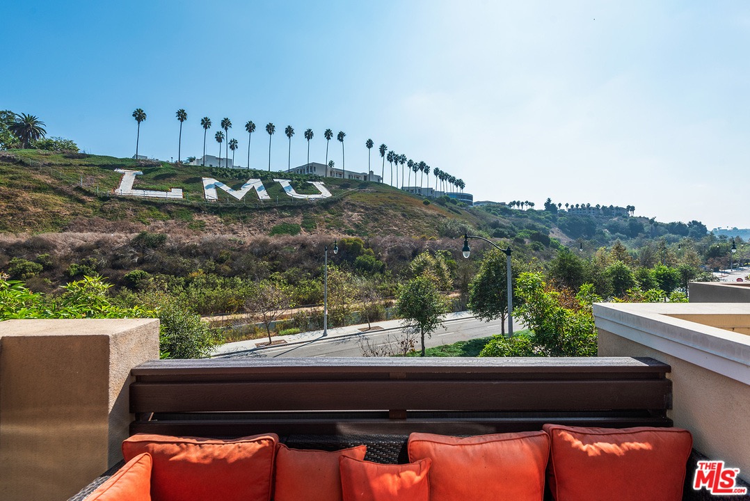 12856 S Seaglass Circle