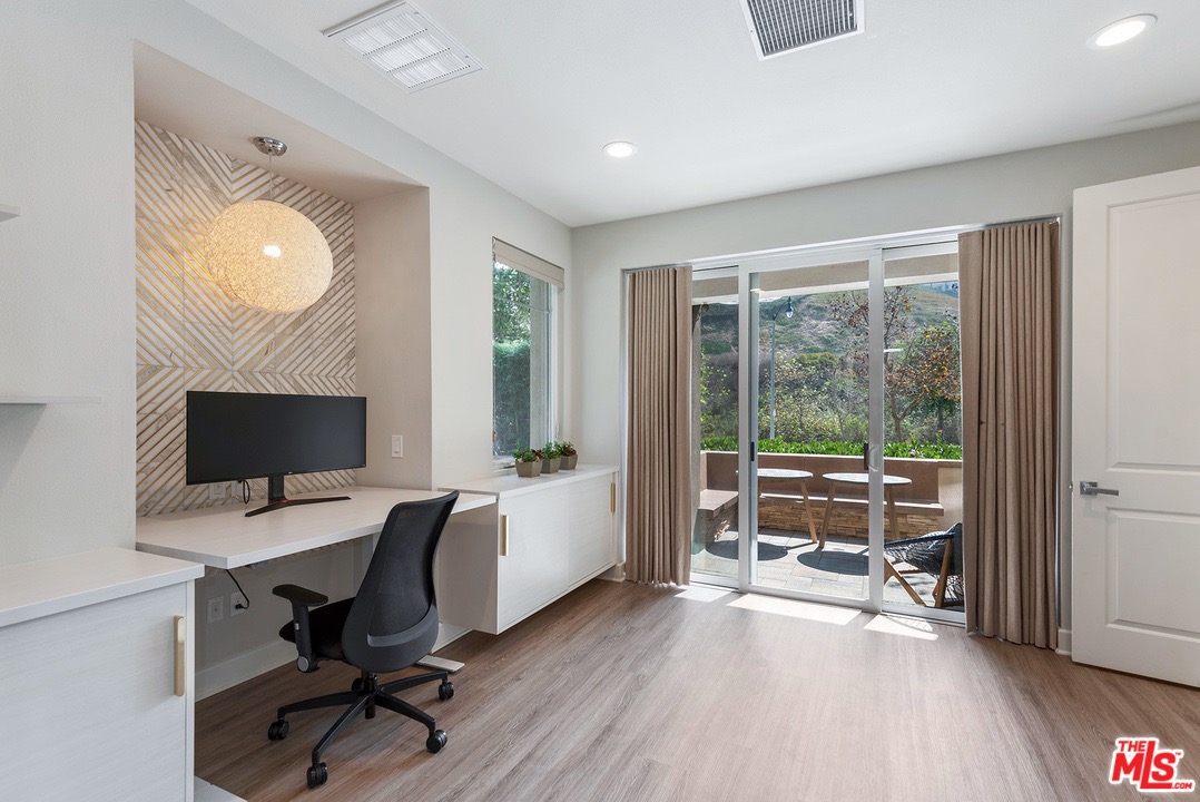 12856 S Seaglass Circle