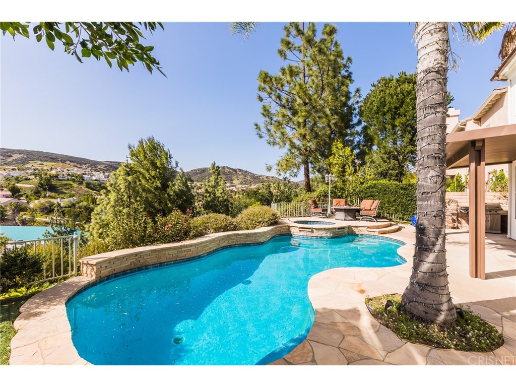 7365 Westcliff Drive