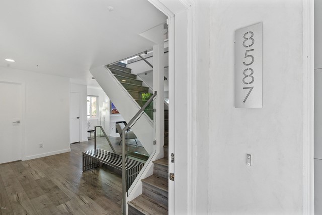 8587 Cole Crest Drive
