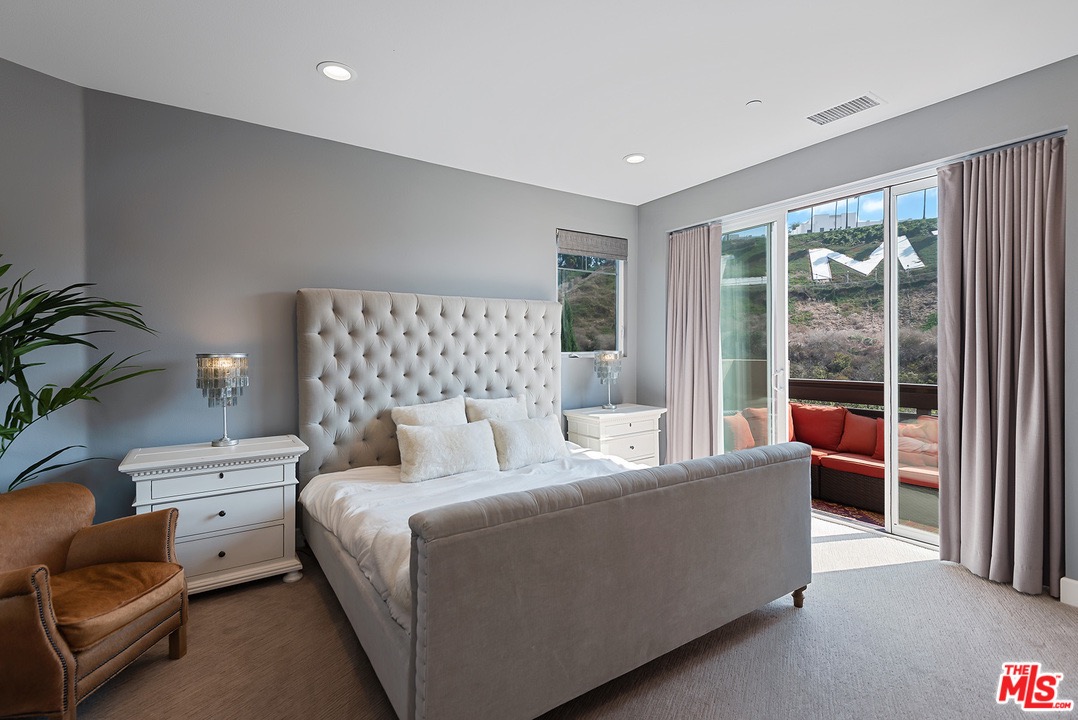 12856 S Seaglass Circle