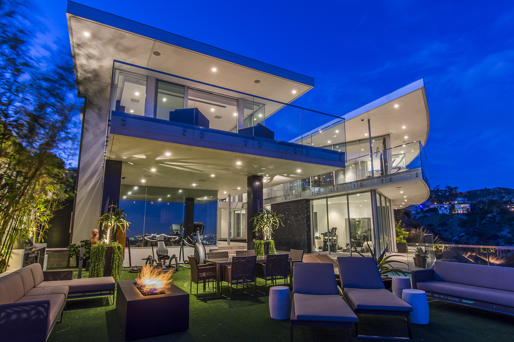 1474 Blue Jay Way