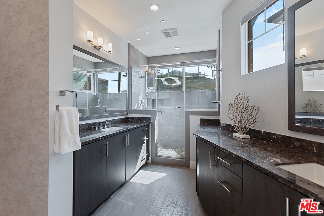 12856 S Seaglass Circle