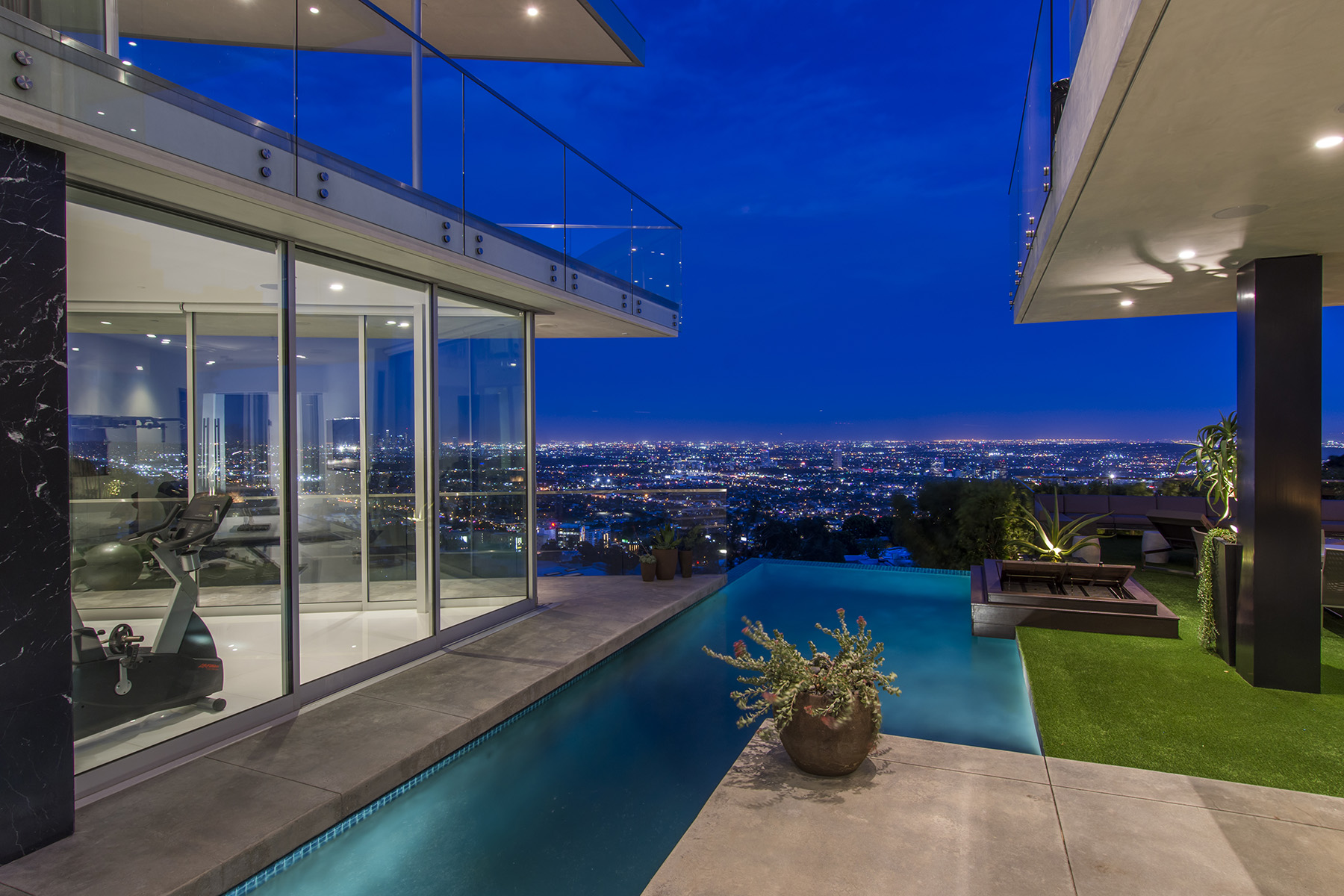 1474 Blue Jay Way