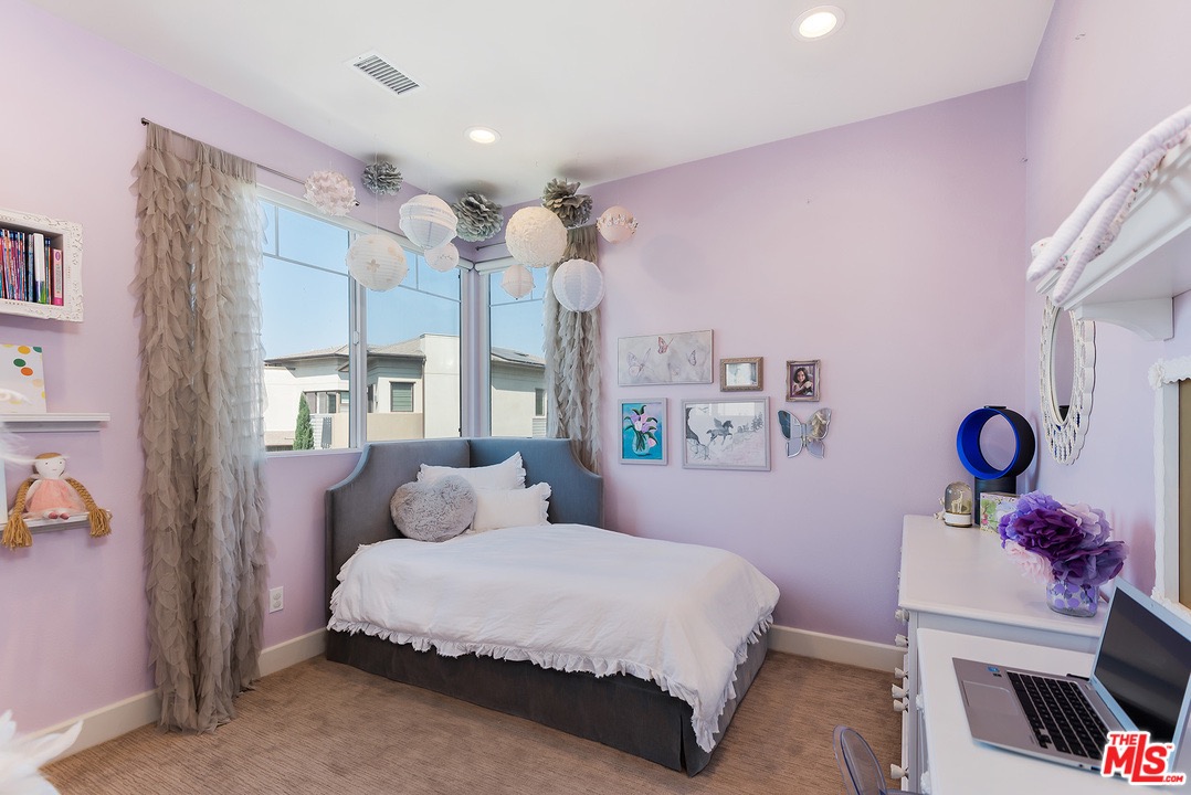 12856 S Seaglass Circle