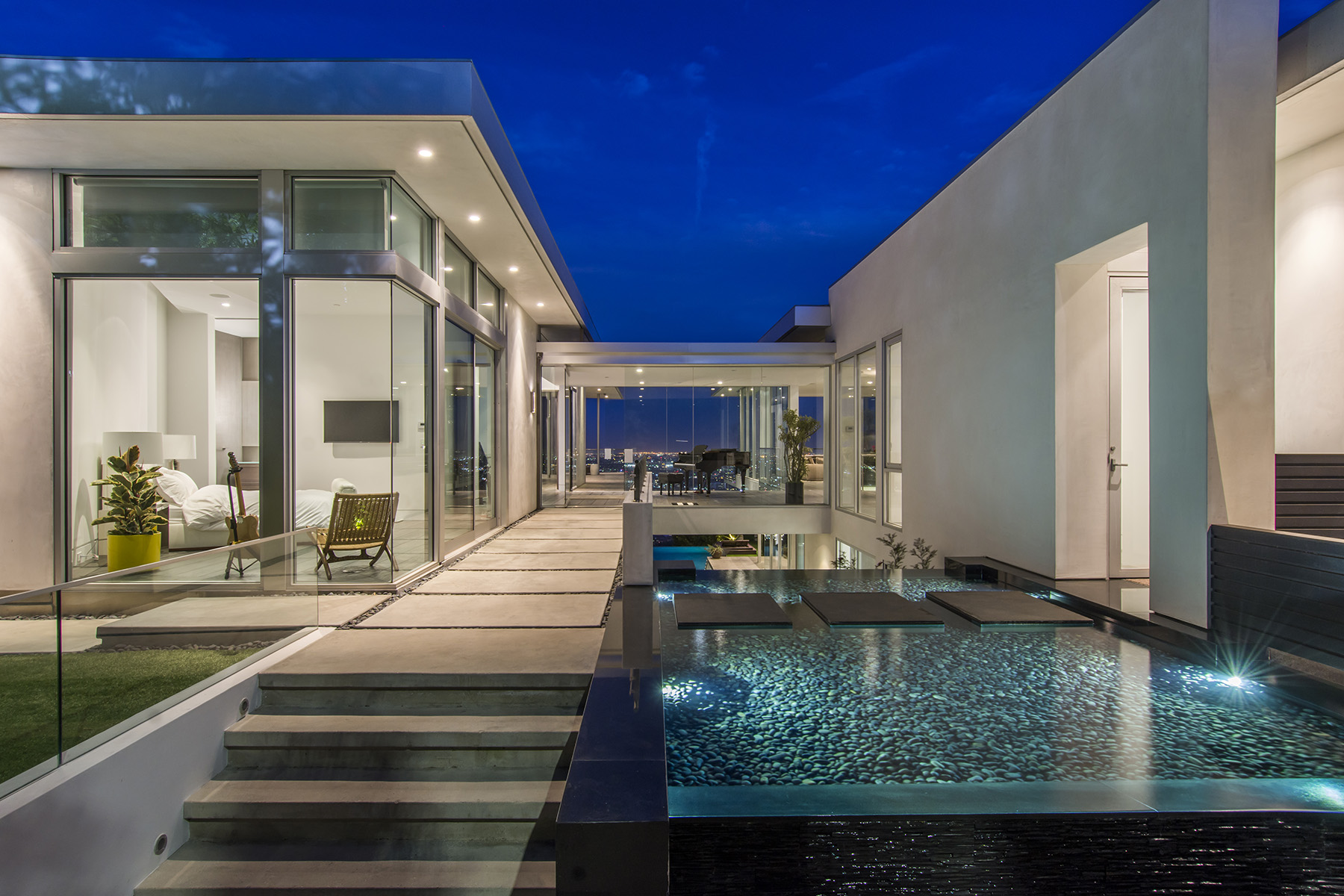 1474 Blue Jay Way