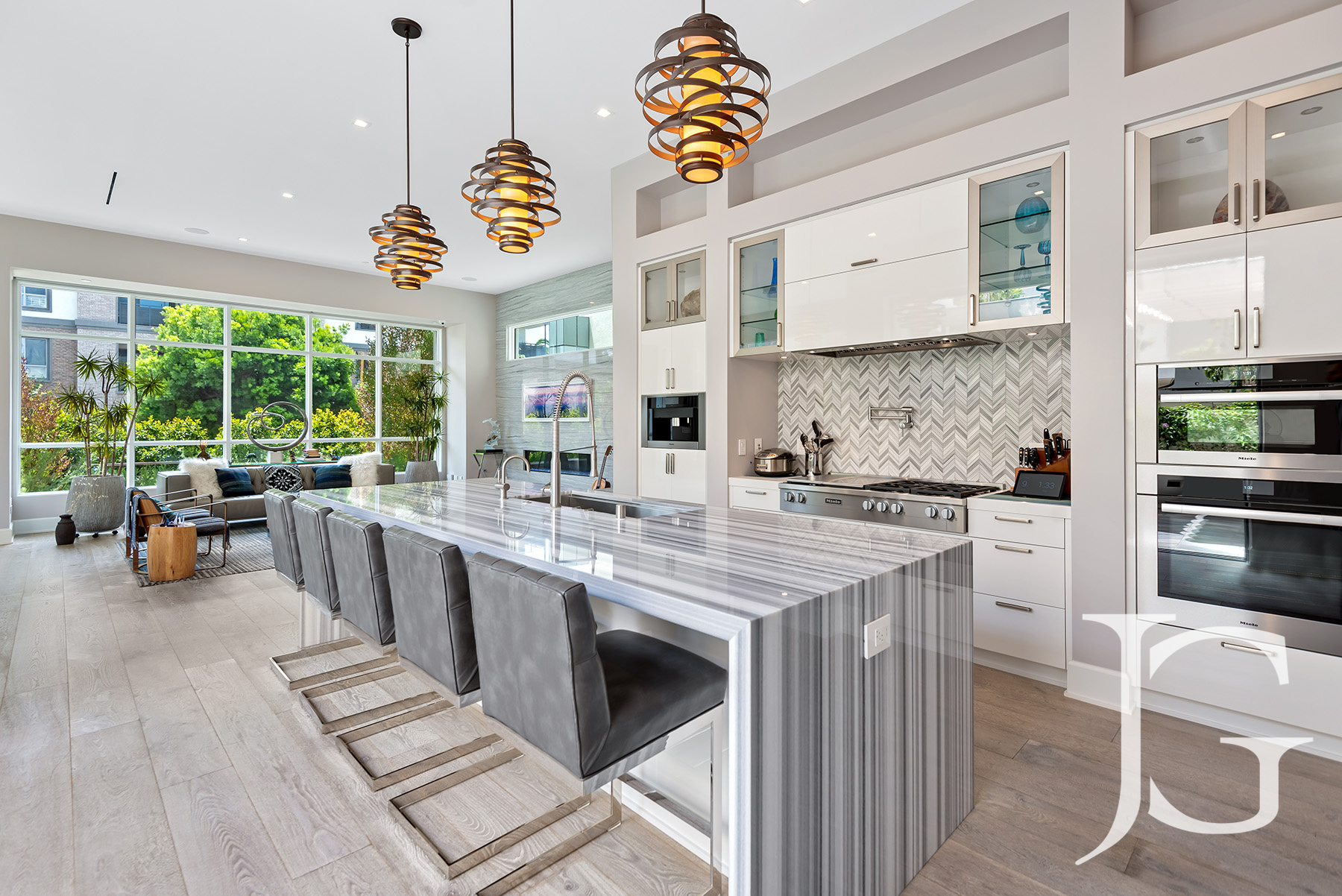 5924 Village Drive