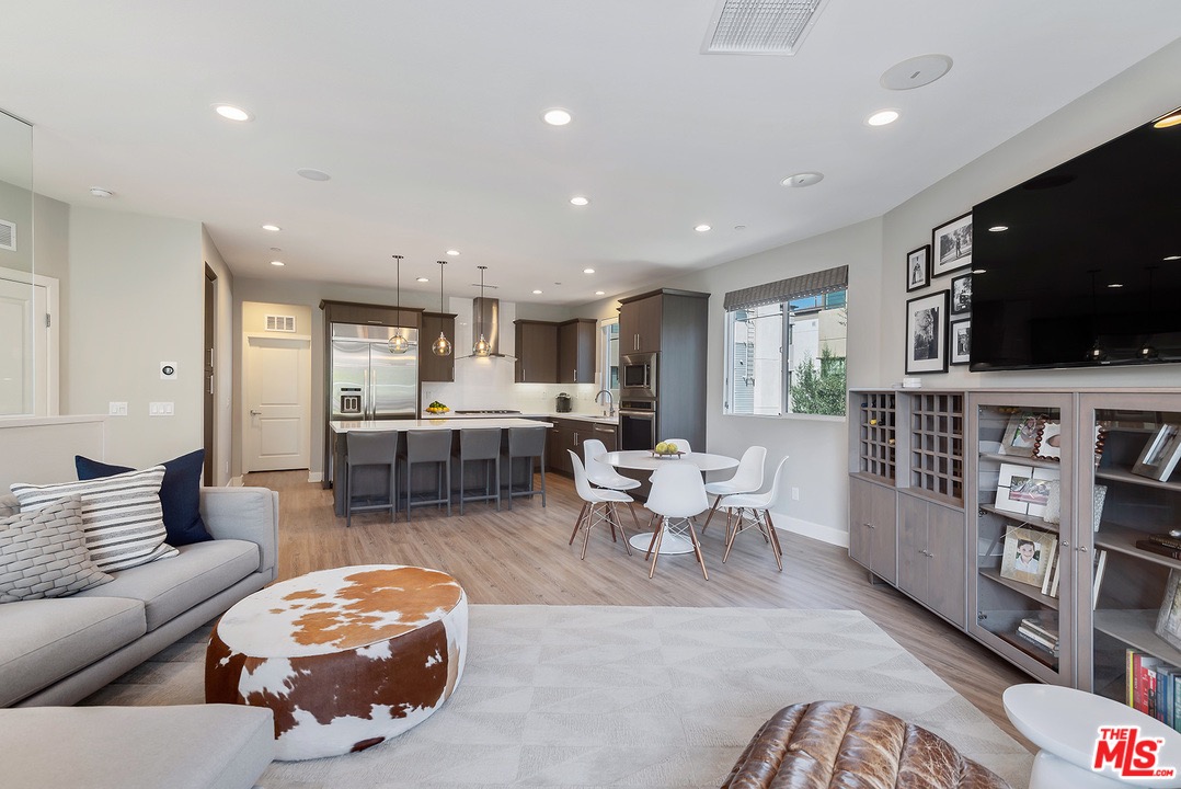 12856 S Seaglass Circle