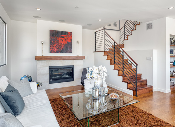 146.5 S Hayworth Avenue
