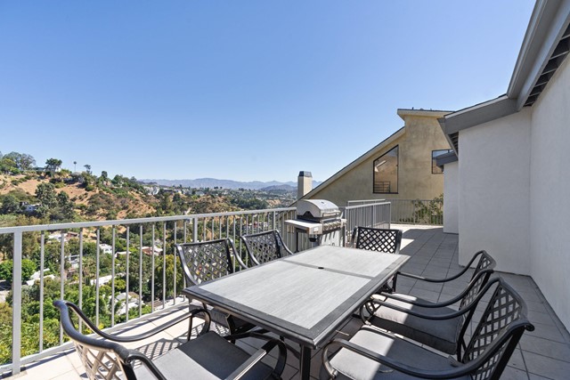 8587 Cole Crest Drive