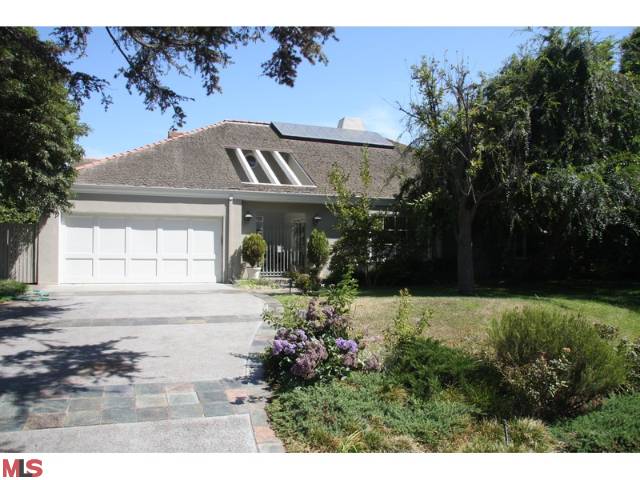 720 Amalfi Dr