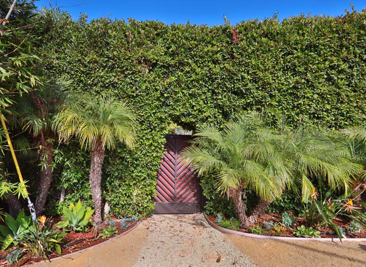 6648 Zumirez Drive