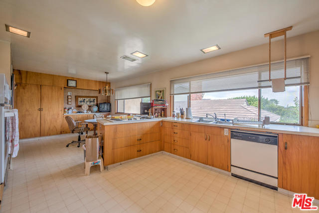 1660 Casale Rd